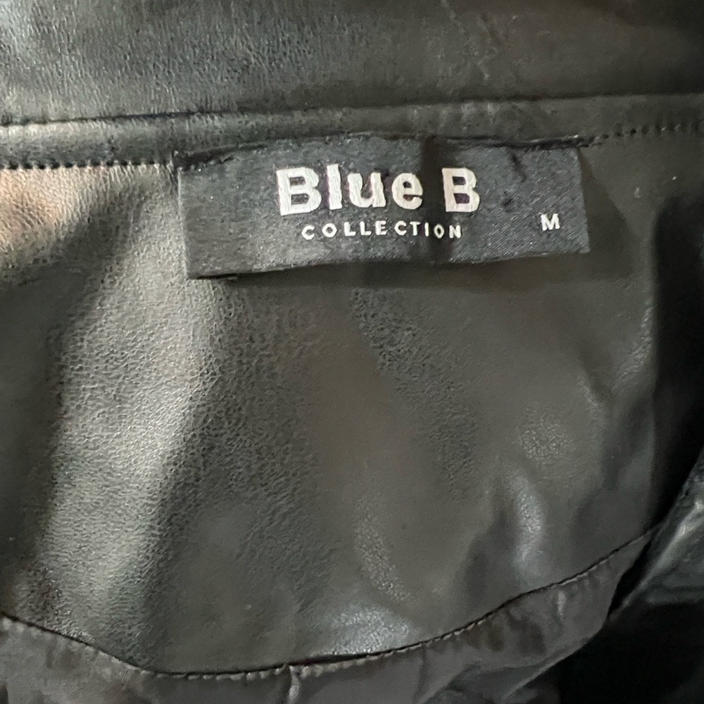 Sleek Black Leather Moto Jacket - Picture 9 of 16